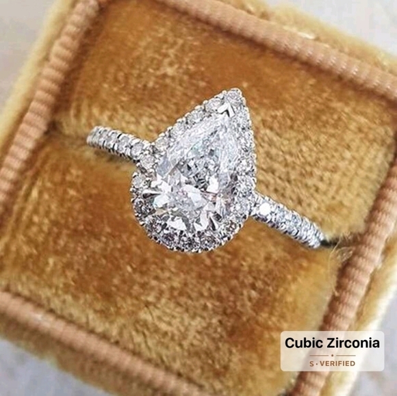 Jewelry - Silver Pear Cut Cubic Zirconia White Teardrop Ring Sz 7
